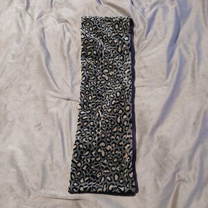 Women's Leopard Print Grey Scarf Reversible to Black
